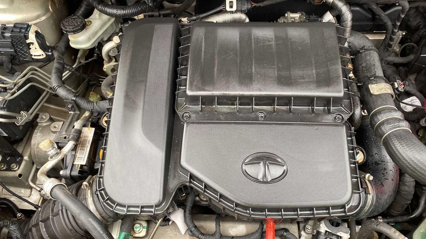 2020 Tata NEXON XZ PLUS DIESEL SUNROOF, Diesel, Manual, 52,471 km, Open Bonet