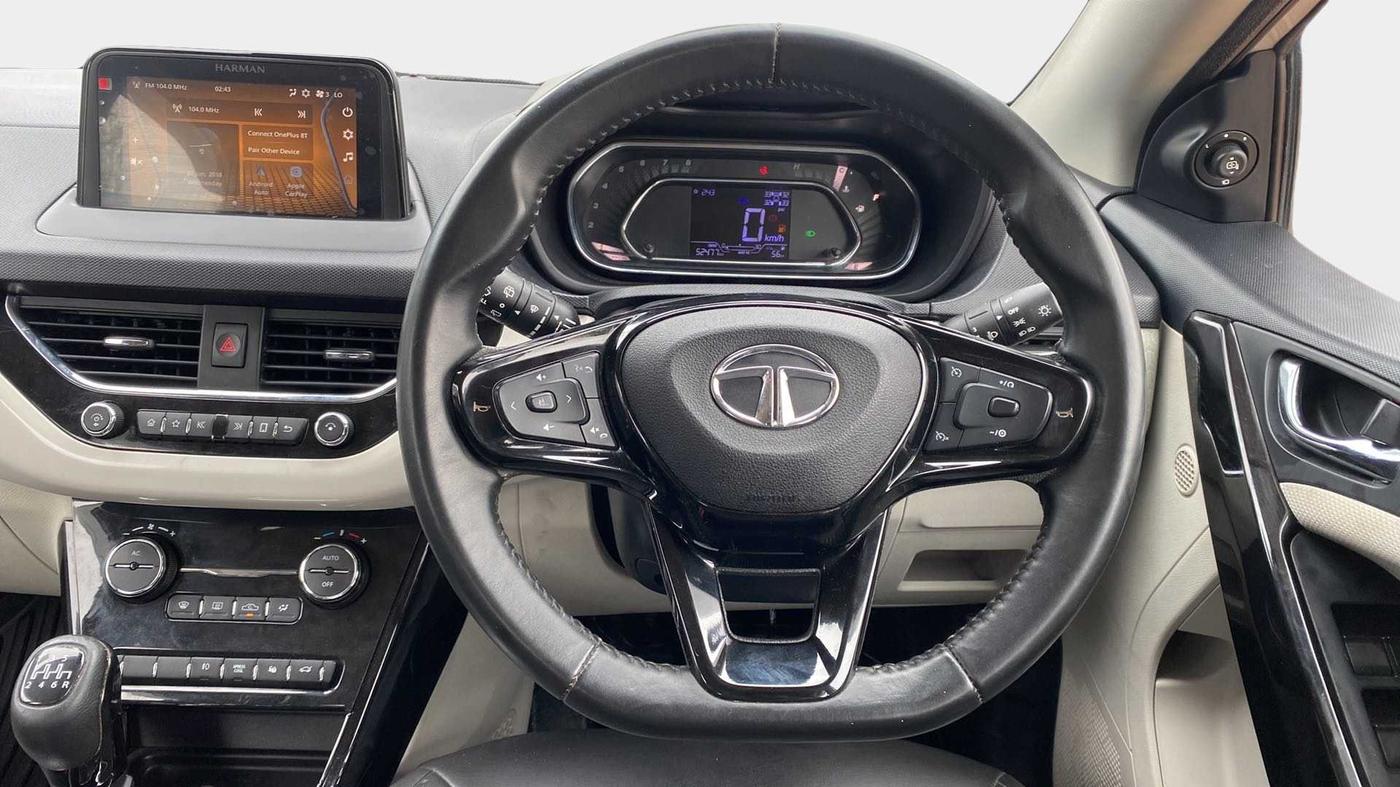 2020 Tata NEXON XZ PLUS DIESEL SUNROOF, Diesel, Manual, 52,471 km, Steering Wheel Close Up