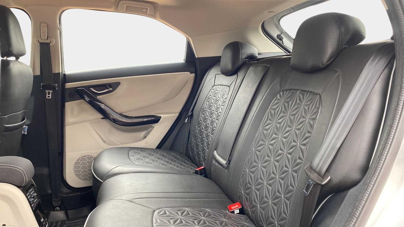 2020 Tata NEXON XZ PLUS DIESEL SUNROOF, Diesel, Manual, 52,471 km, Right Side Rear Door Cabin