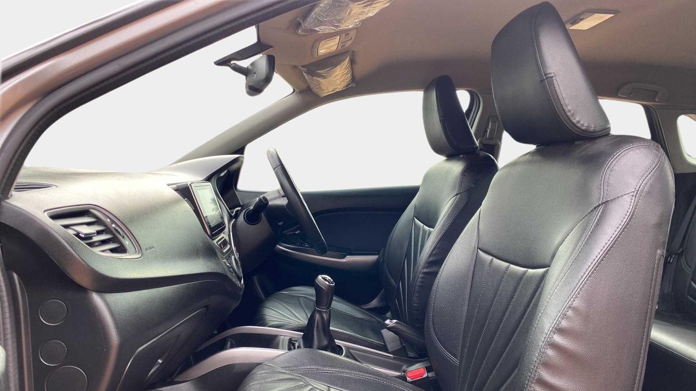 2020 Toyota Glanza V, Petrol, Manual, 98,650 km, Right Side Front Door Cabin