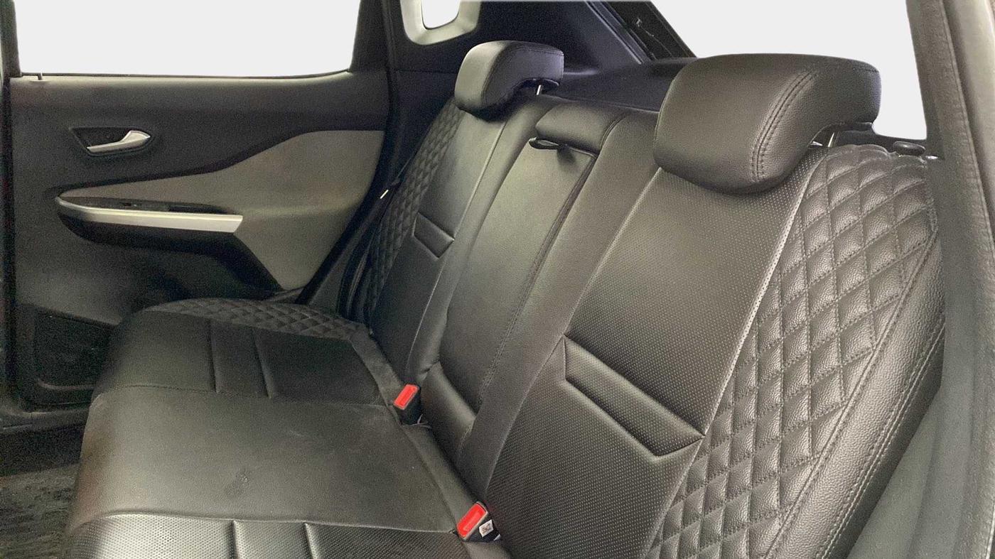 2022 Nissan MAGNITE XV MT, Petrol, Manual, 16,985 km, Right Side Rear Door Cabin