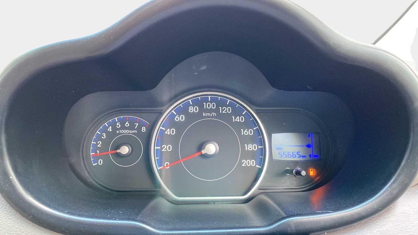 2016 Hyundai i10 MAGNA 1.1, Petrol, Manual, 55,631 km, Odometer Image