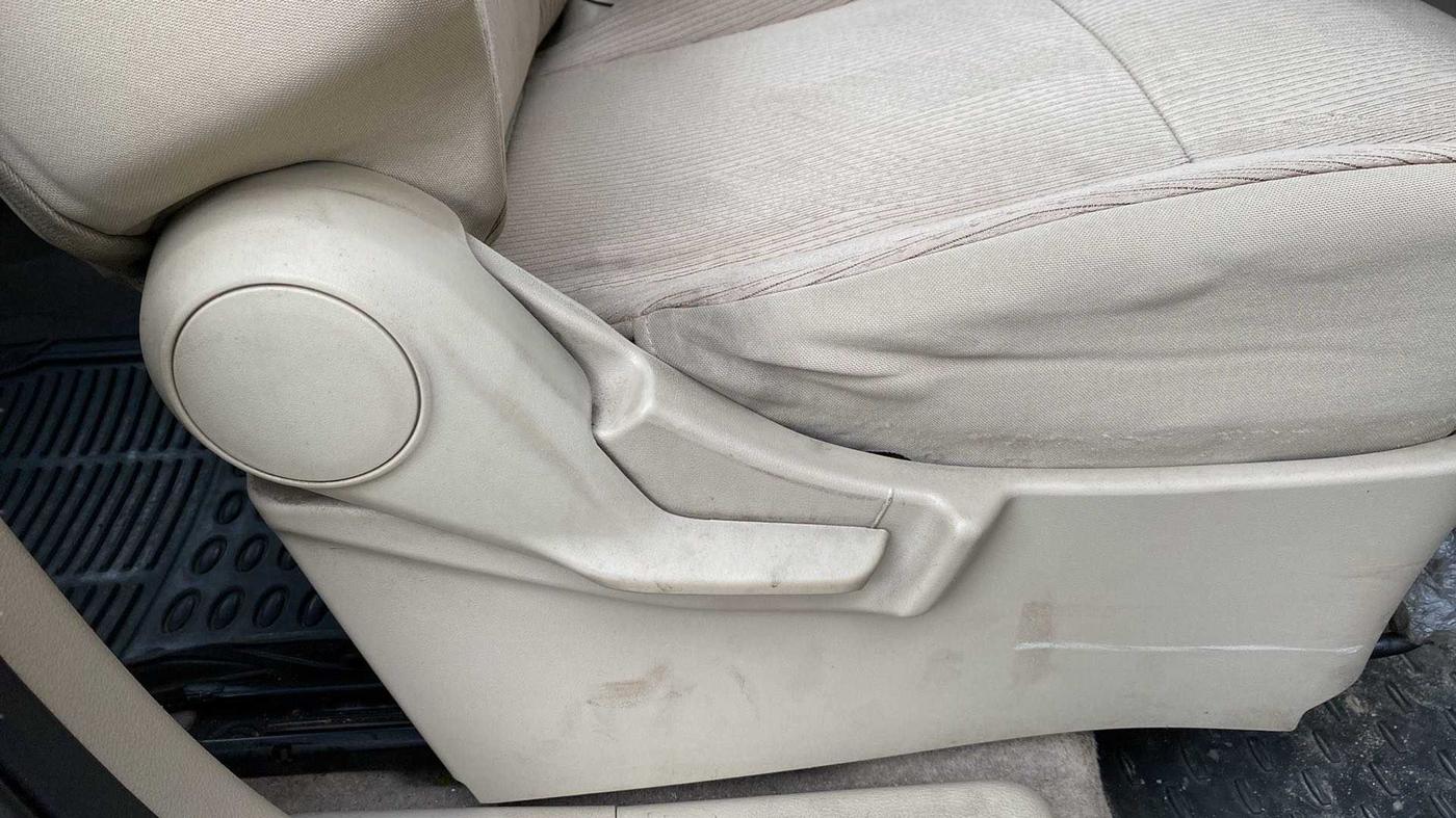 2019 Maruti Ertiga VXI SHVS, Petrol, Manual, 57,013 km, Driver Side Adjustment Panel