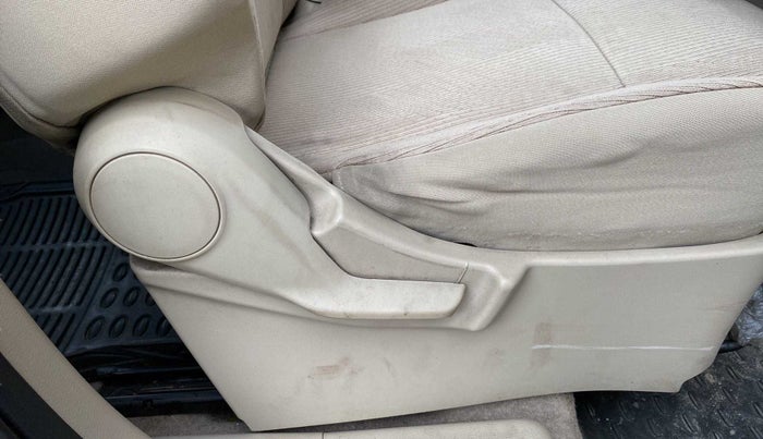 2019 Maruti Ertiga VXI SHVS, Petrol, Manual, 57,013 km, Driver Side Adjustment Panel