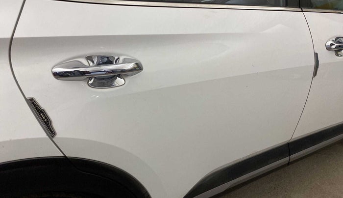 2022 KIA CARENS LUXURY PLUS 1.5 DIESEL AT 7 STR, Diesel, Automatic, 34,969 km, Right rear door - Minor scratches