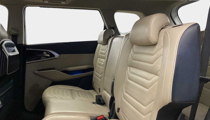 2022 KIA CARENS LUXURY PLUS 1.5 DIESEL AT 7 STR, Diesel, Automatic, 34,969 km, Right Side Rear Door Cabin