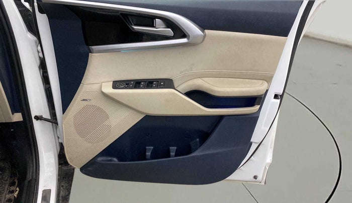 2022 KIA CARENS LUXURY PLUS 1.5 DIESEL AT 7 STR, Diesel, Automatic, 34,969 km, Driver Side Door Panels Control