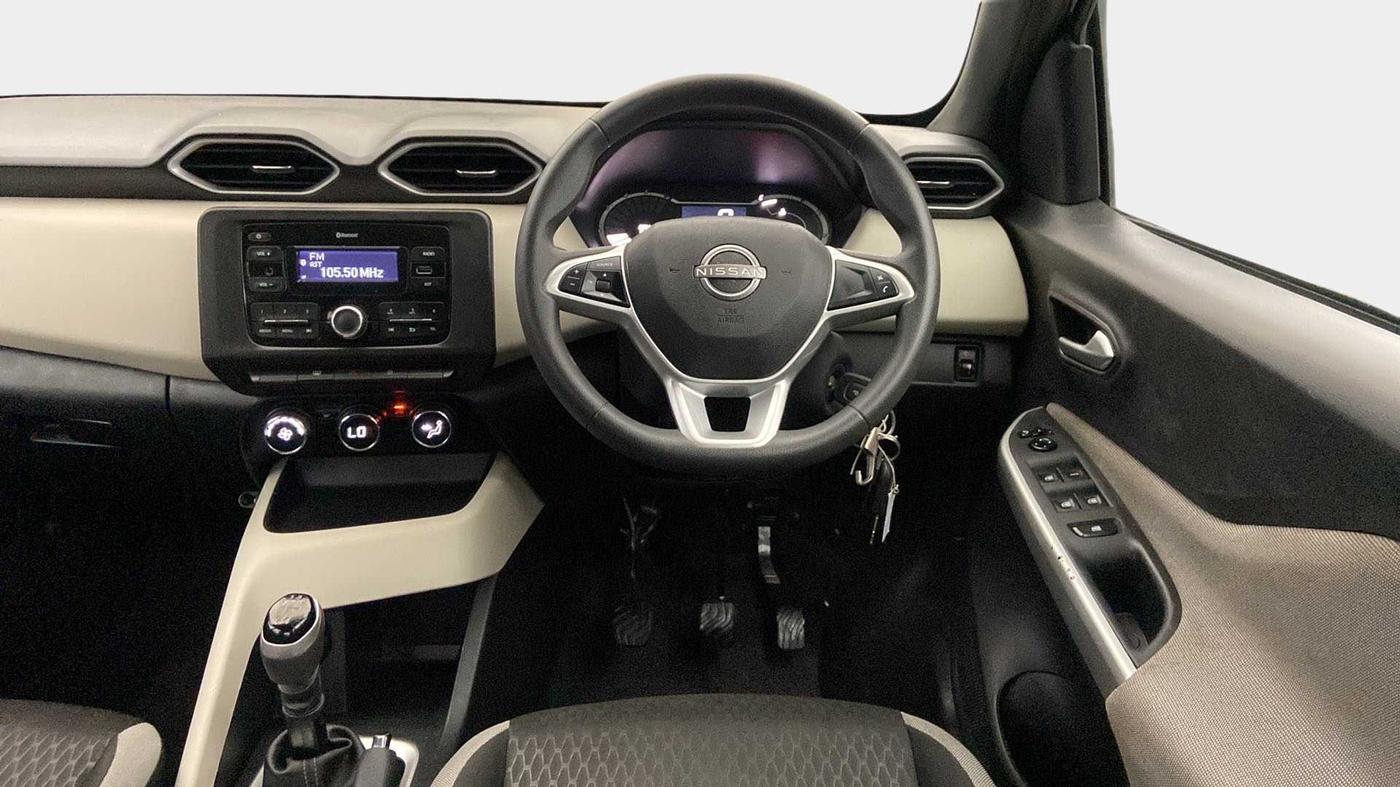 2022 Nissan MAGNITE XL, Petrol, Manual, 19,011 km, Steering Wheel Close Up