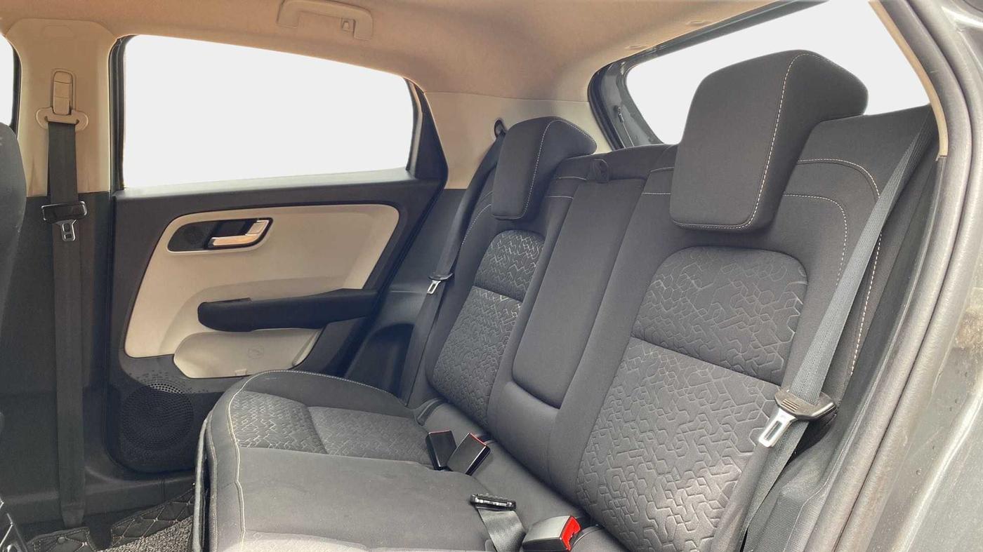 2022 Tata ALTROZ XZ I-TURBO PETROL, Petrol, Manual, 16,545 km, Right Side Rear Door Cabin