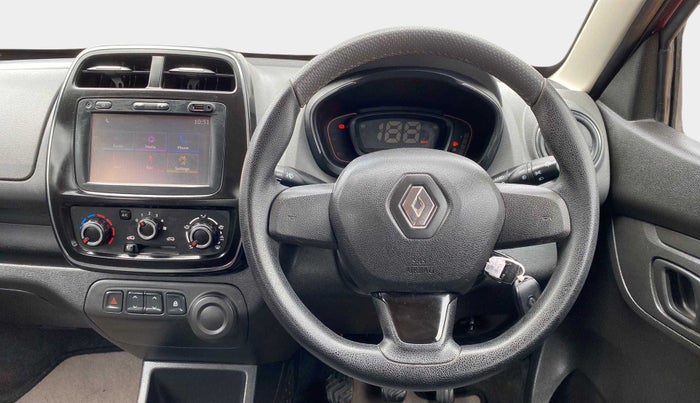 2017 Renault Kwid RXT 1.0 (O), Petrol, Manual, 12,883 km, Steering Wheel Close Up