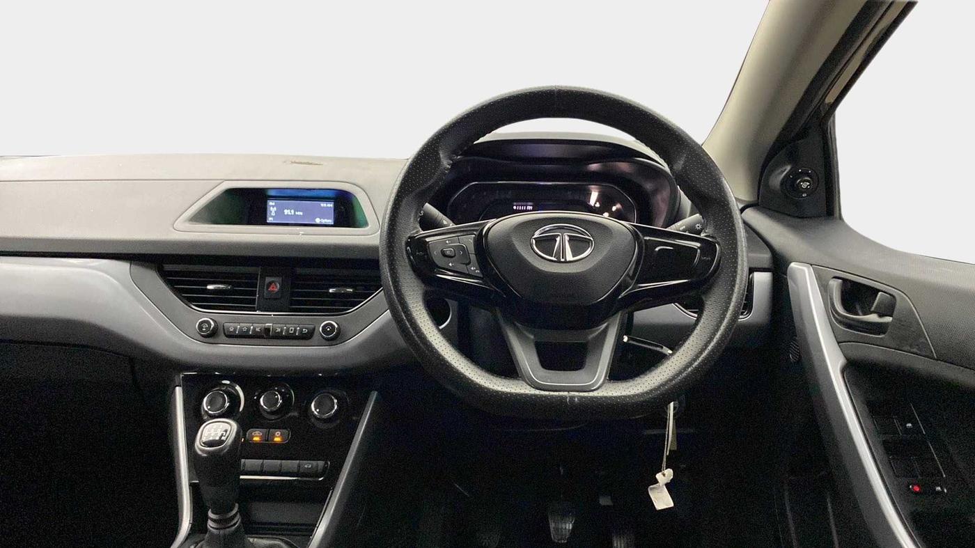 2021 Tata NEXON XM SUNROOF PETROL, Petrol, Manual, 46,114 km, Steering Wheel Close Up