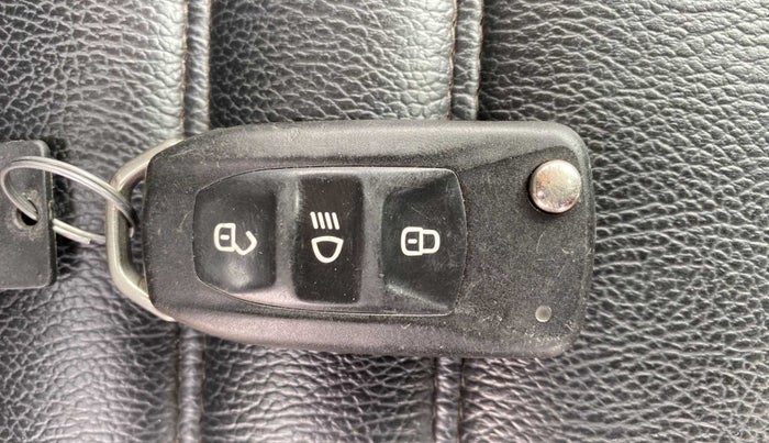 2018 Tata TIGOR XZ (O) PETROL, Petrol, Manual, 35,901 km, Key Close Up