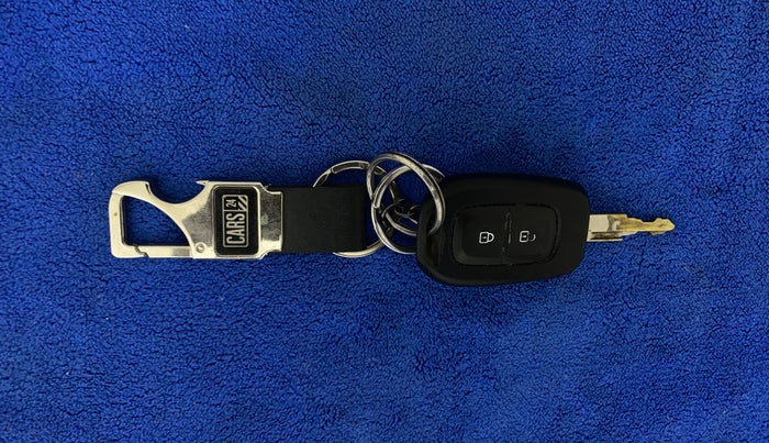 2019 Renault Kwid RXT 1.0 (O), Petrol, Manual, 50,771 km, Key Close Up