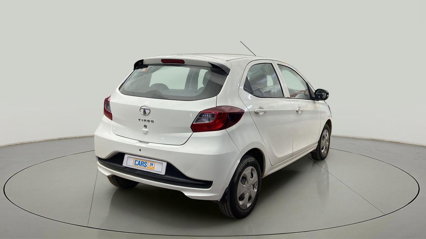 2022 Tata Tiago XT (O) PETROL, Petrol, Manual, 18,804 km, Right Back Diagonal