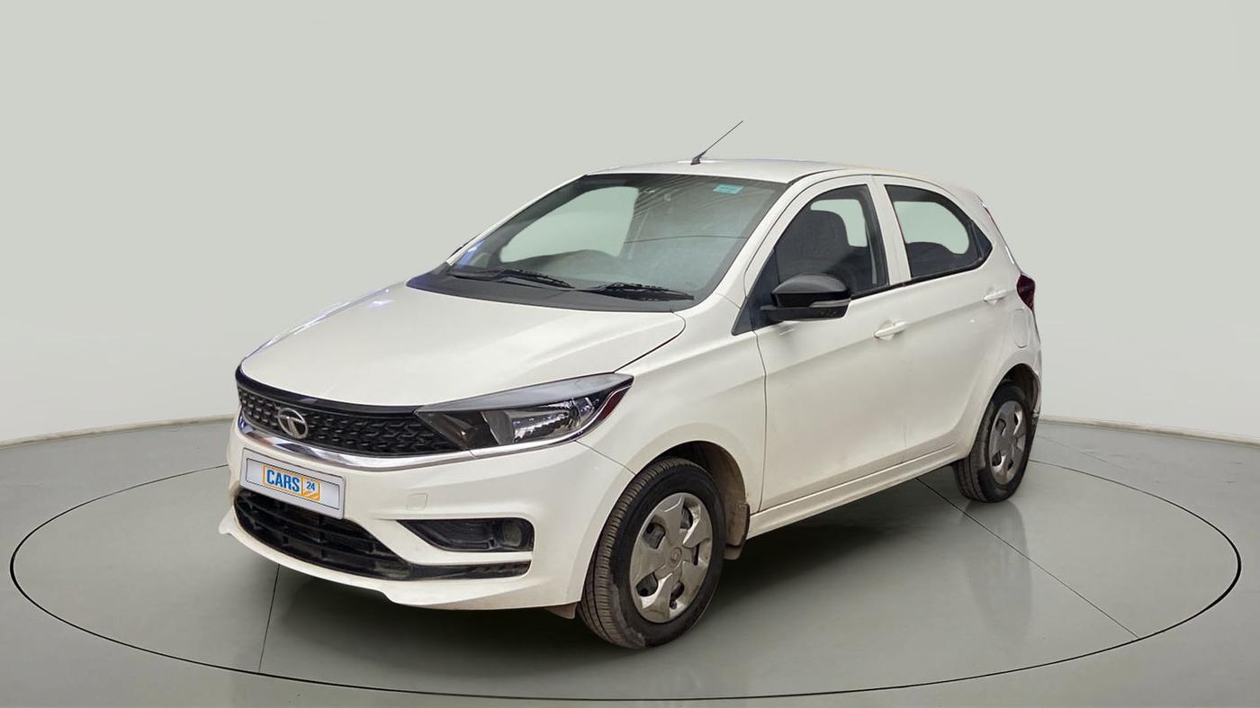 2022 Tata Tiago XT (O) PETROL, Petrol, Manual, 18,804 km, Left Front Diagonal