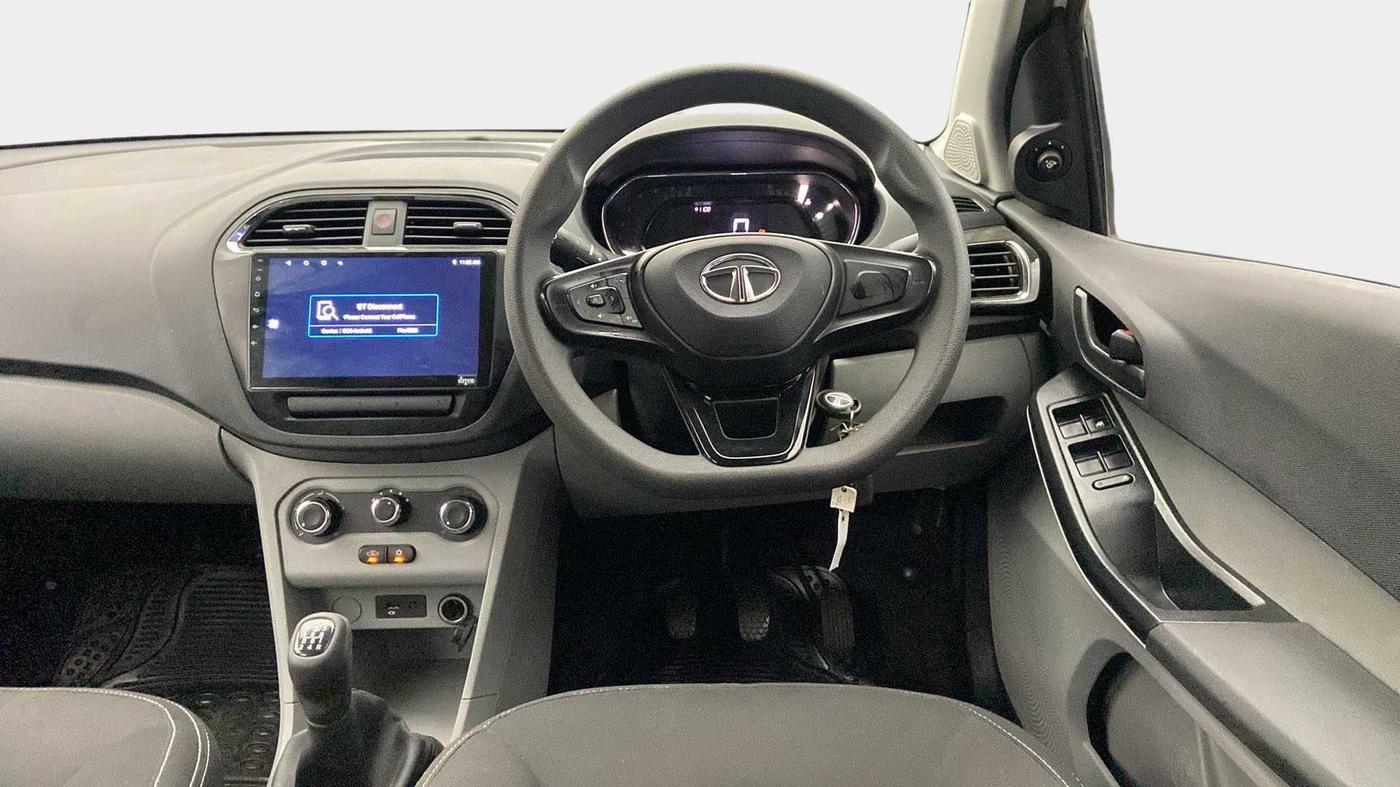 2022 Tata Tiago XT (O) PETROL, Petrol, Manual, 18,804 km, Steering Wheel Close Up