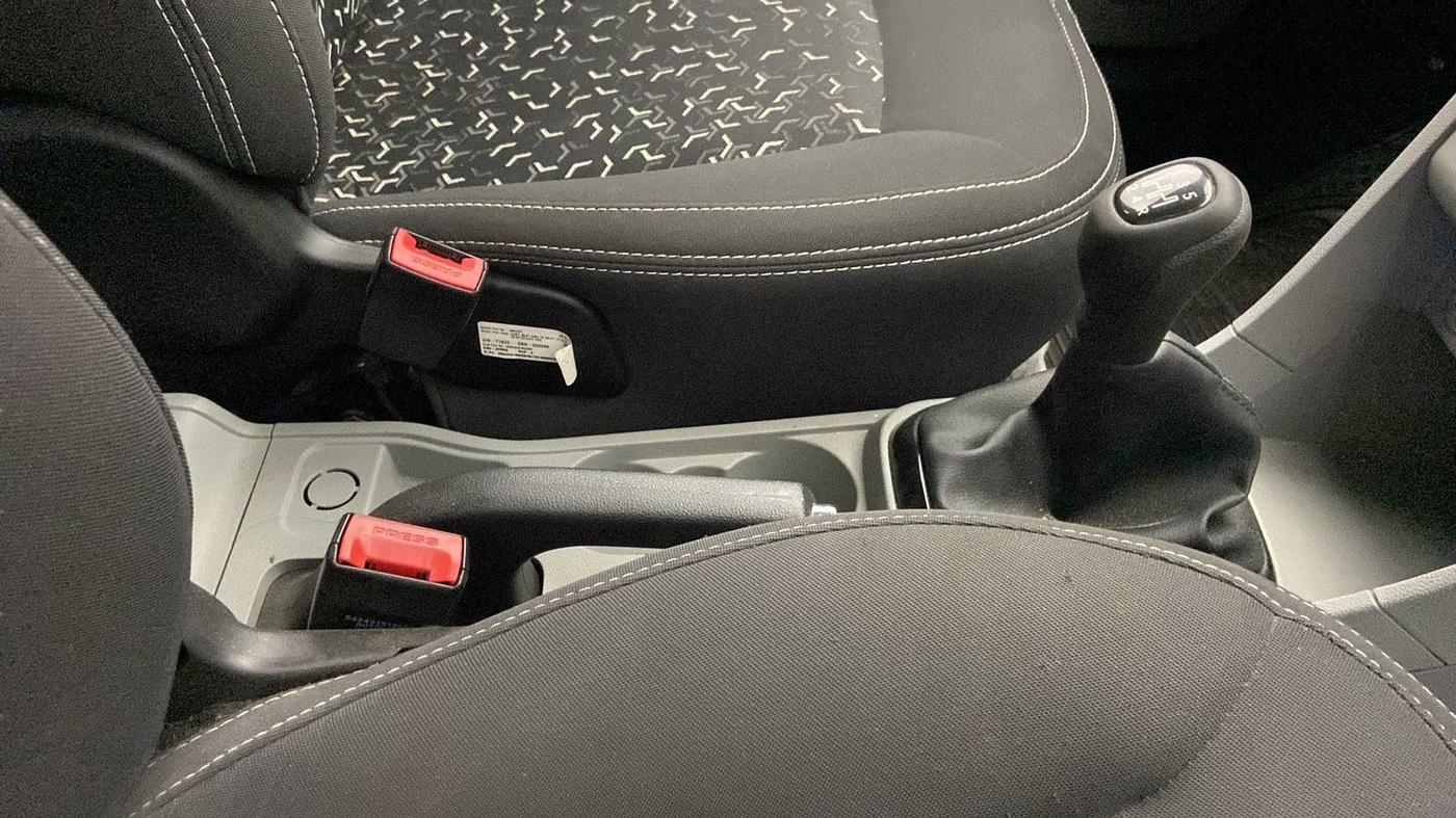 2022 Tata Tiago XT (O) PETROL, Petrol, Manual, 18,804 km, Gear Lever
