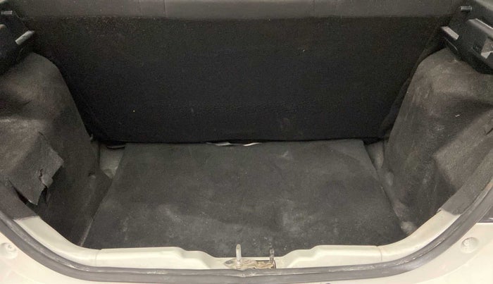 2022 Tata Tiago XT (O) PETROL, Petrol, Manual, 18,804 km, Dicky (Boot door) - Parcel tray missing