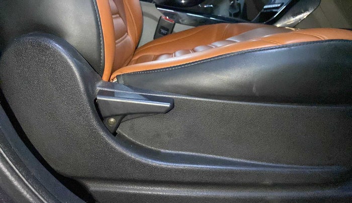 2019 Tata NEXON KRAZ MT PETROL, Petrol, Manual, 64,517 km, Driver Side Adjustment Panel
