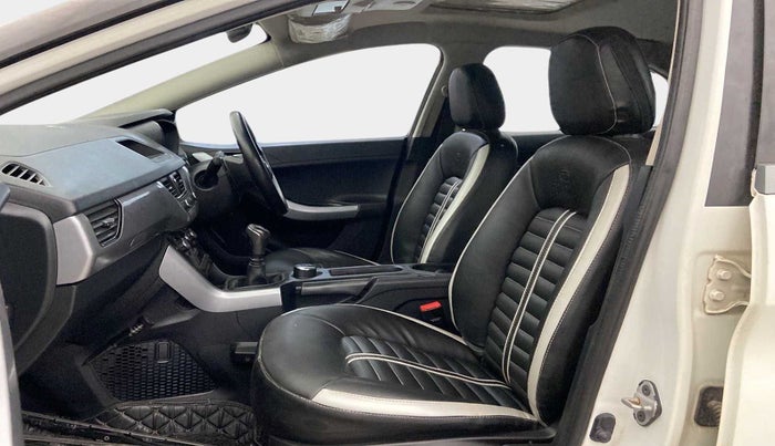 2020 Tata NEXON XM SUNROOF DIESEL, Diesel, Manual, 52,276 km, Right Side Front Door Cabin