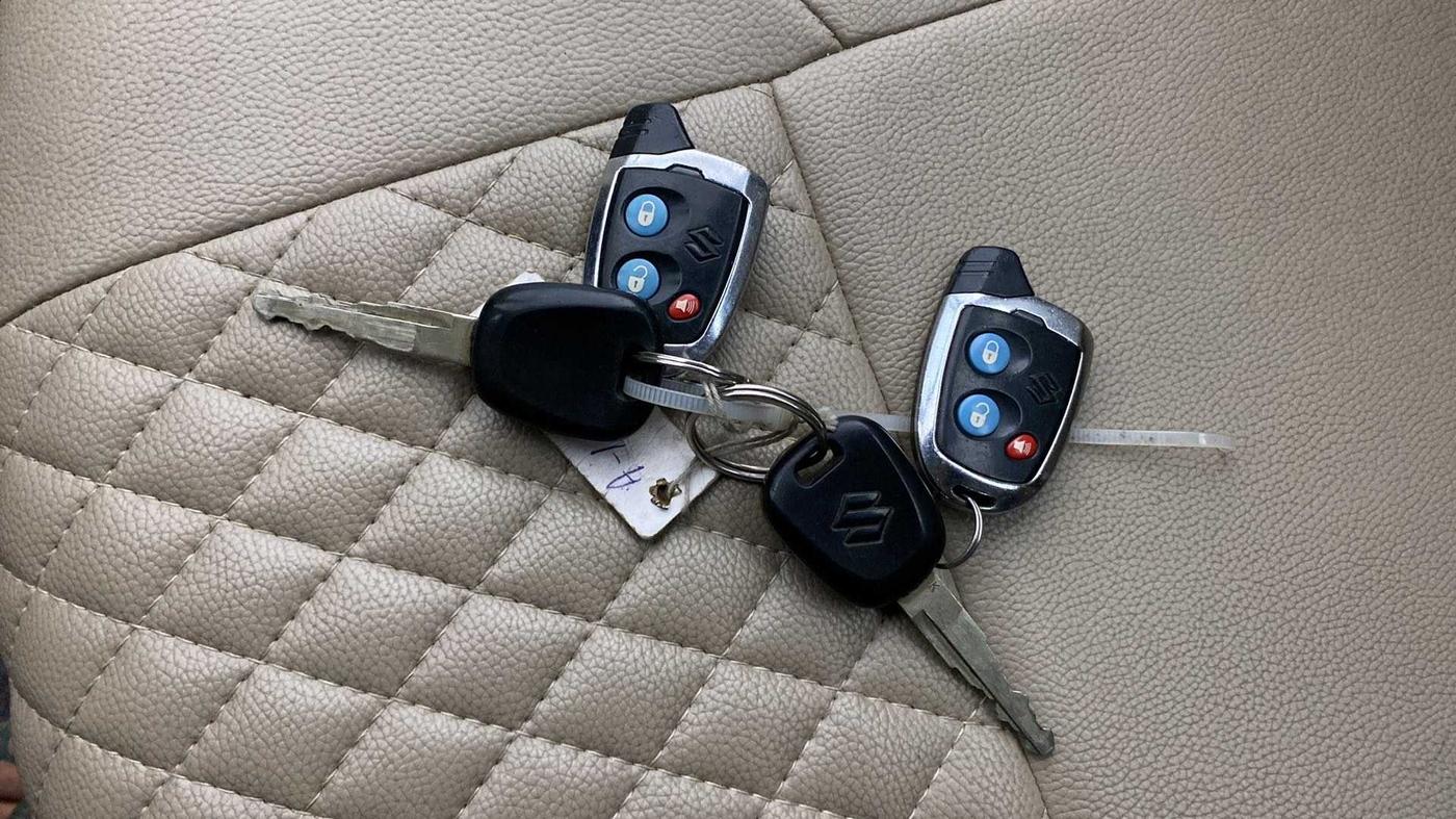2019 Maruti Dzire LXI, Petrol, Manual, 33,972 km, Key Close Up