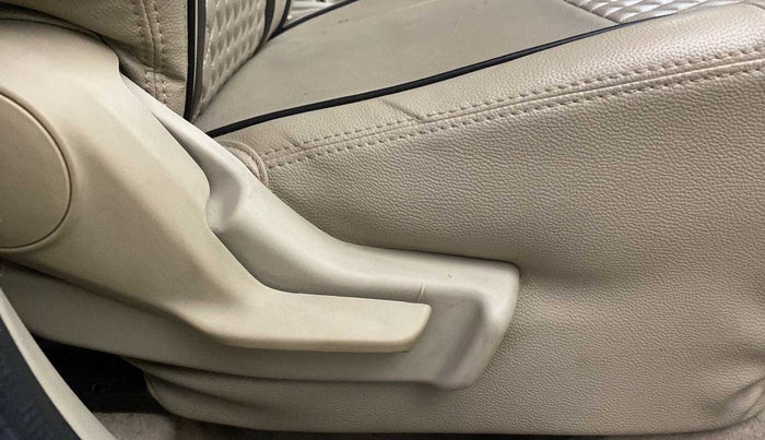 2019 Maruti Dzire LXI, Petrol, Manual, 33,972 km, Driver Side Adjustment Panel
