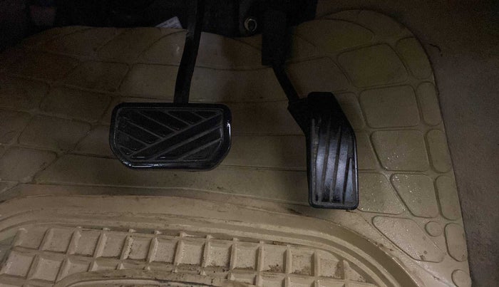 2019 Maruti Dzire ZXI AMT, Petrol, Automatic, 80,249 km, Pedals