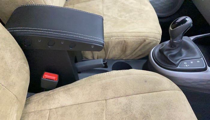 2022 Hyundai GRAND I10 NIOS SPORTZ AMT 1.2 KAPPA VTVT, Petrol, Automatic, 8,352 km, Gear Lever