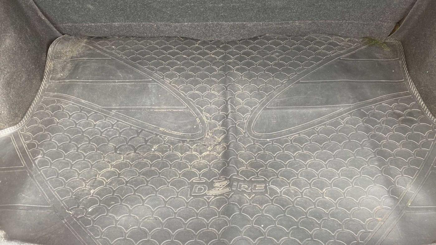 2015 Maruti Swift Dzire ZXI, Petrol, Manual, 37,712 km, Boot Inside