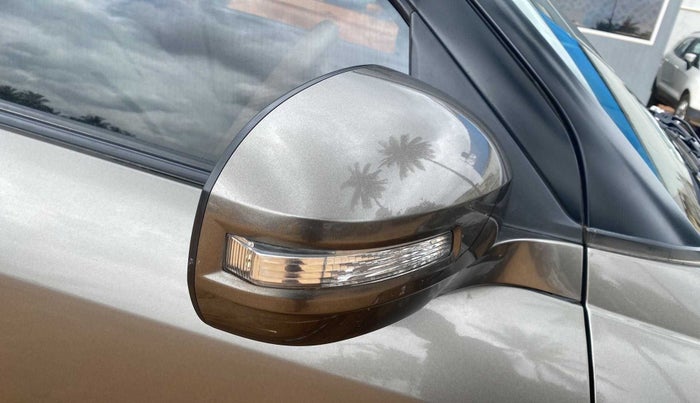 2015 Maruti Swift Dzire ZXI, Petrol, Manual, 37,712 km, Right rear-view mirror - Mirror movement not proper