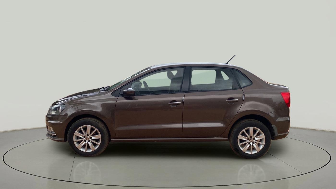 2016 Volkswagen Ameo HIGHLINE1.5L, Diesel, Manual, 87,220 km, Left Side