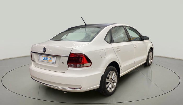 2016 Volkswagen Vento HIGHLINE 1.6 MPI, Petrol, Manual, 69,982 km, Right Back Diagonal