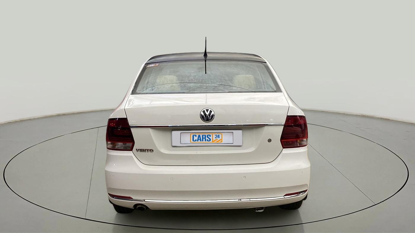 2016 Volkswagen Vento HIGHLINE 1.6 MPI, Petrol, Manual, 69,982 km, Back/Rear
