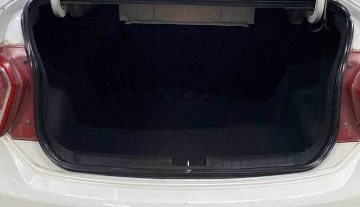 2014 Hyundai Xcent S 1.2, Petrol, Manual, 40,151 km, Boot Inside