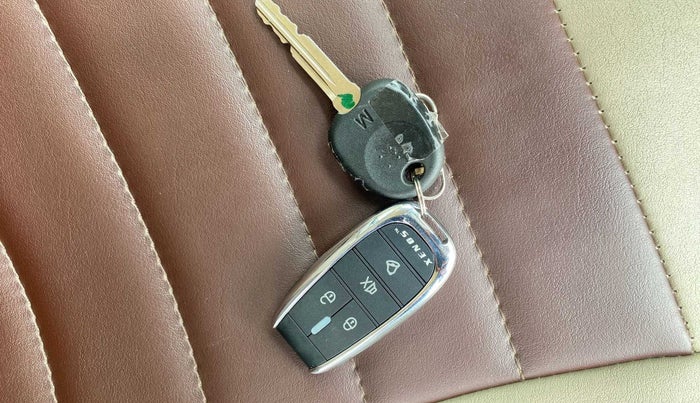 2022 Hyundai NEW SANTRO ERA EXECUTIVE, Petrol, Manual, 42,608 km, Key Close Up