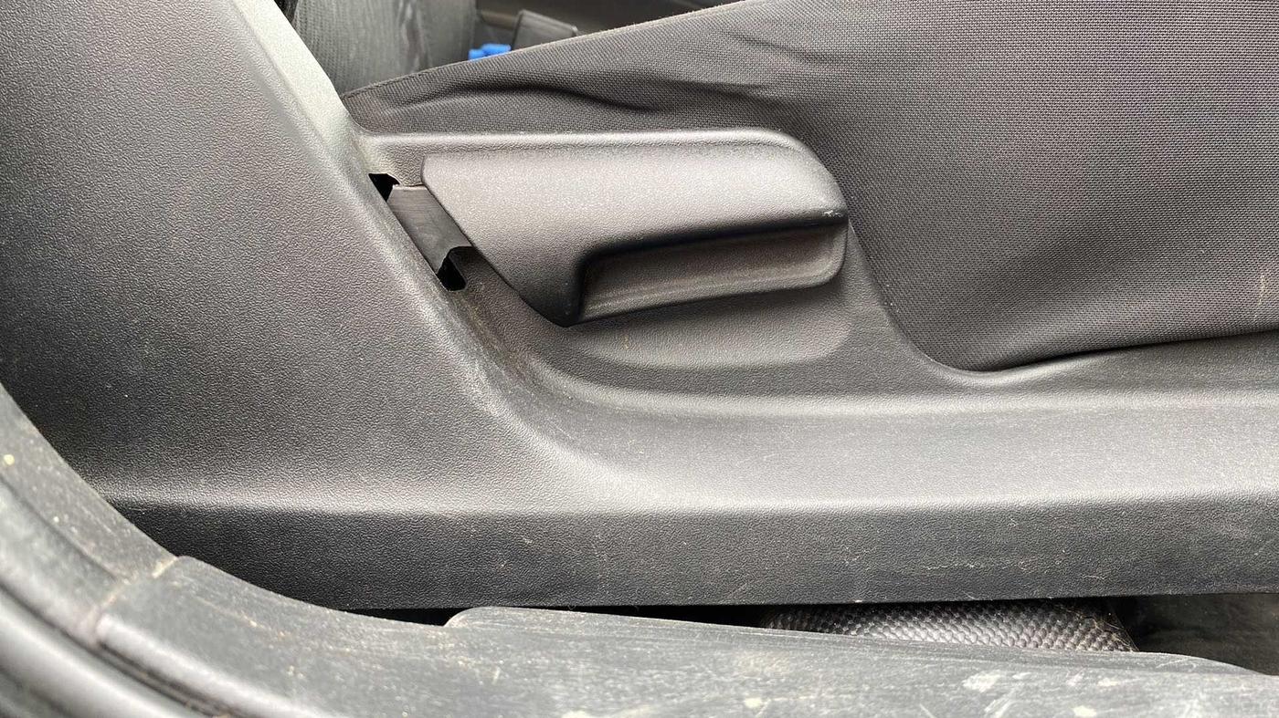 2017 Maruti Swift VXI O, Petrol, Manual, 81,391 km, Driver Side Adjustment Panel