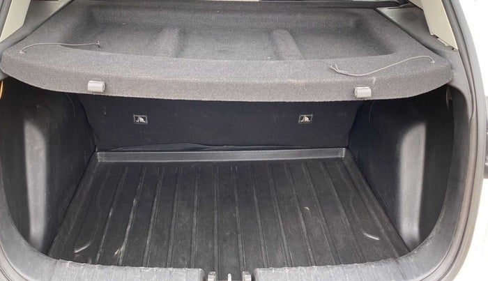 2022 KIA SONET HTX ANNIVERSARY EDITION 1.0 IMT, Petrol, Manual, 21,993 km, Boot Inside