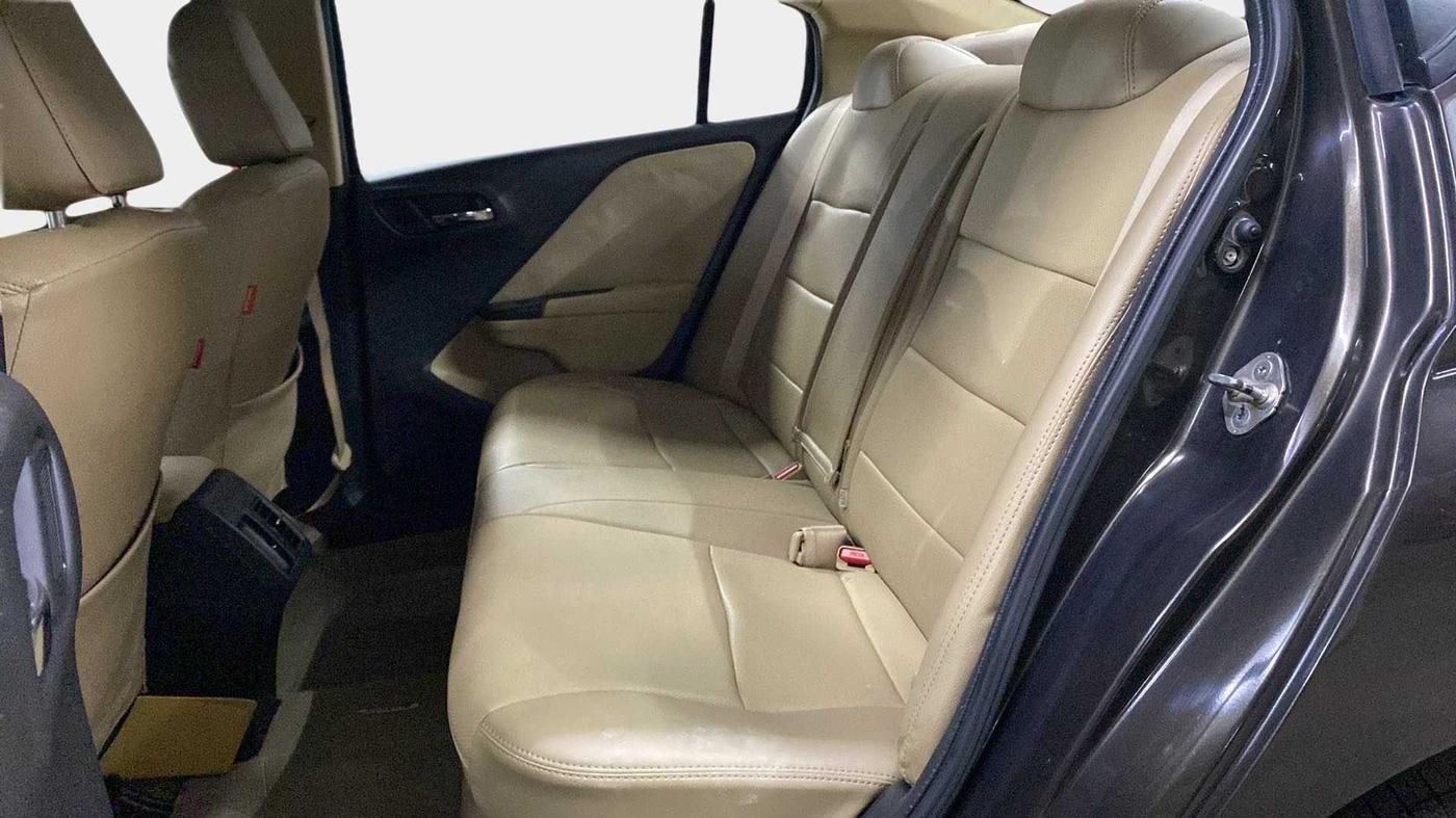 2017 Honda City 1.5L I-VTEC SV, Petrol, Manual, 36,894 km, Right Side Rear Door Cabin