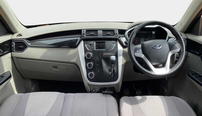 2016 Mahindra Kuv100 K8 D 6 STR, Diesel, Manual, 55,202 km, Dashboard