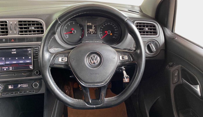 2018 Volkswagen Polo HIGHLINE PLUS 1.2(16 ALLOY, Petrol, Manual, 79,978 km, Steering Wheel Close Up