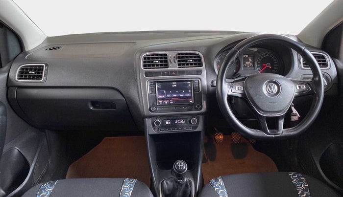 2018 Volkswagen Polo HIGHLINE PLUS 1.2(16 ALLOY, Petrol, Manual, 79,978 km, Dashboard