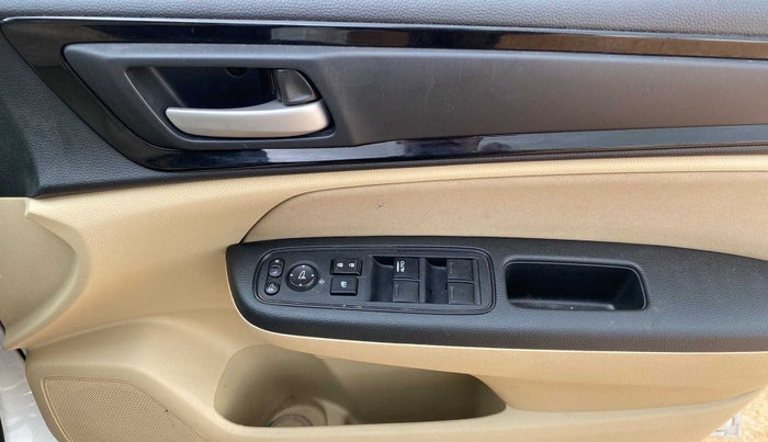 2020 Honda Amaze 1.2L I-VTEC V, Petrol, Manual, 35,911 km, Driver Side Door Panels Control