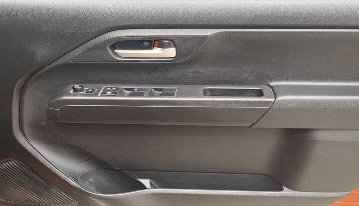 2019 Maruti New Wagon-R ZXI 1.2 AMT, Petrol, Automatic, 32,320 km, Driver Side Door Panels Control
