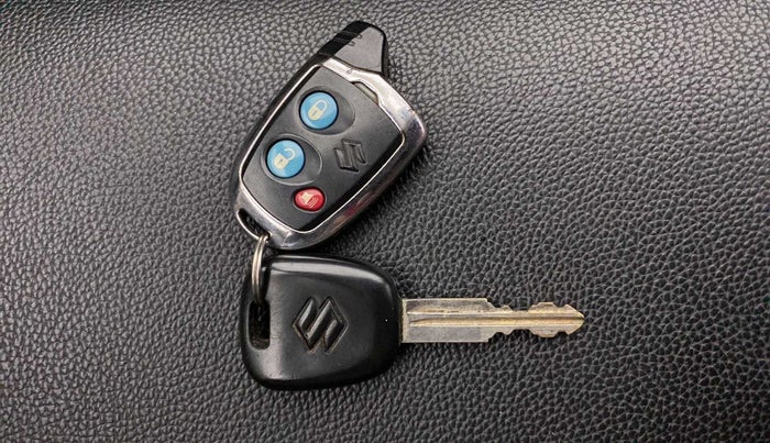 2016 Maruti Alto K10 VXI, Petrol, Manual, 19,201 km, Key Close Up