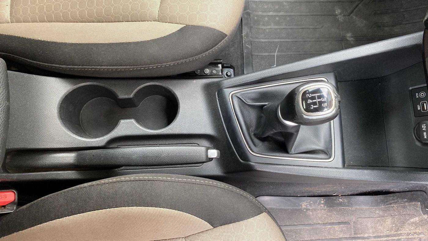 2015 Hyundai Elite i20 ASTA 1.2 (O), Petrol, Manual, 52,779 km, Gear Lever