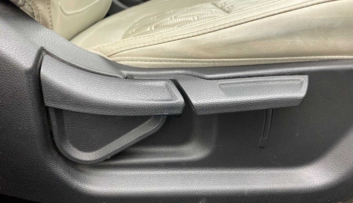 2019 KIA SELTOS HTX IVT 1.5 PETROL, Petrol, Automatic, 36,514 km, Driver Side Adjustment Panel