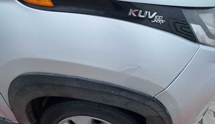 2017 Mahindra KUV 100 NXT K4+ P 6 STR, Petrol, Manual, 33,275 km, Right fender - Cladding has minor damage