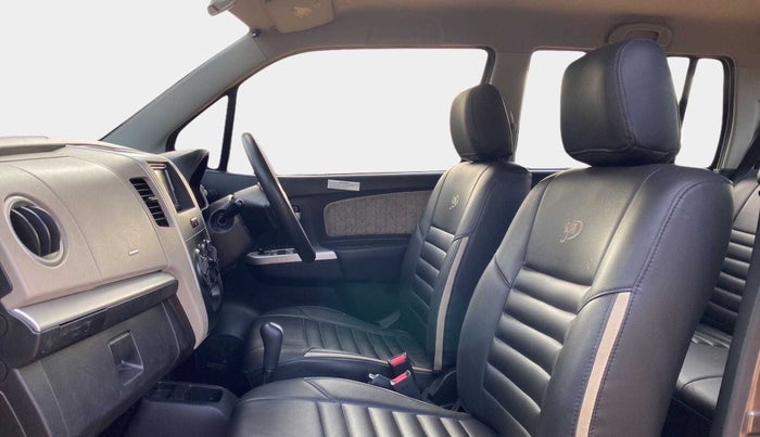 2016 Maruti Wagon R 1.0 VXI AMT, Petrol, Automatic, 21,014 km, Right Side Front Door Cabin
