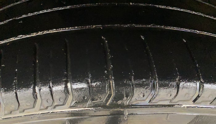 2021 Hyundai VENUE SX 1.5 CRDI, Diesel, Manual, 39,024 km, Right Rear Tyre Tread