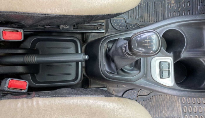 2017 Datsun Redi Go T (O), Petrol, Manual, 41,949 km, Gear Lever